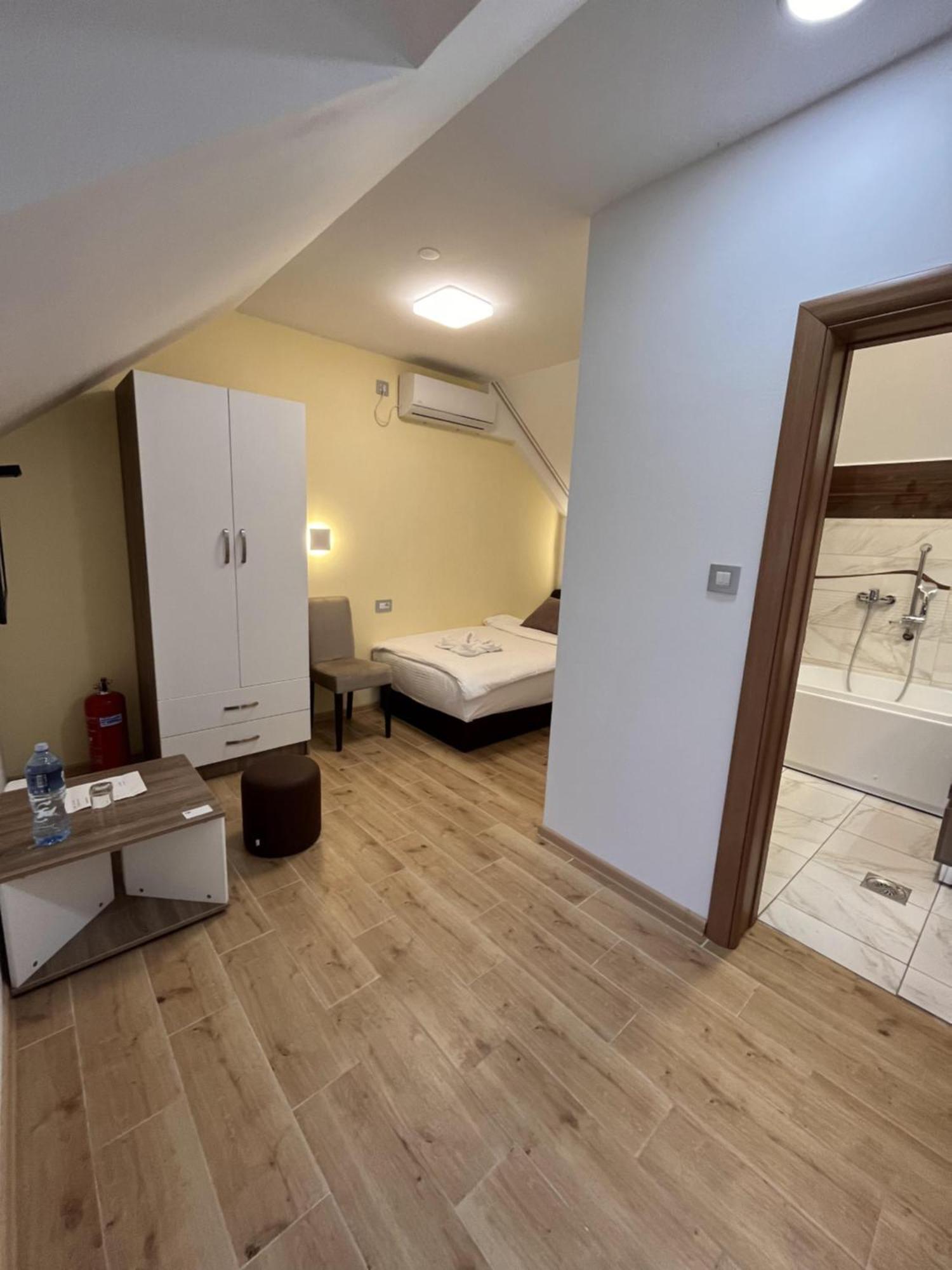 Kovač Residence Zrenjanin Exterior foto